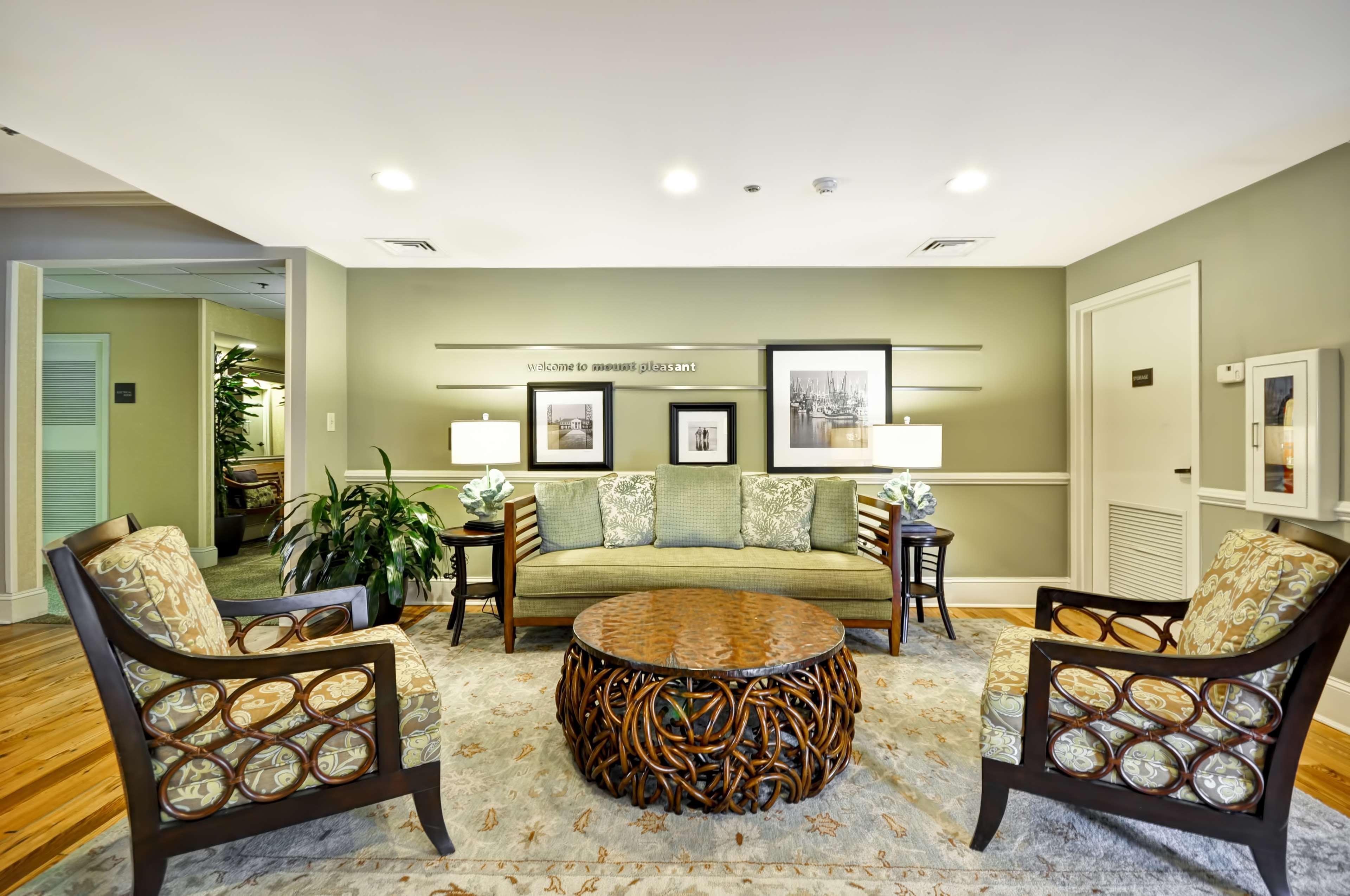 Hampton Inn&suites Charleston/mt. Pleasant-isle Of Palms Hotel 3*