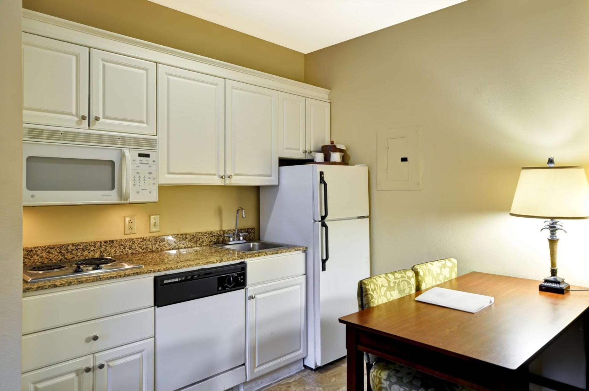 Hampton Inn&suites Charleston/mt. Pleasant-isle Of Palms Hotel
